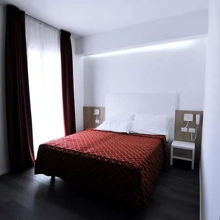 Marzia Queen Hotel 3*