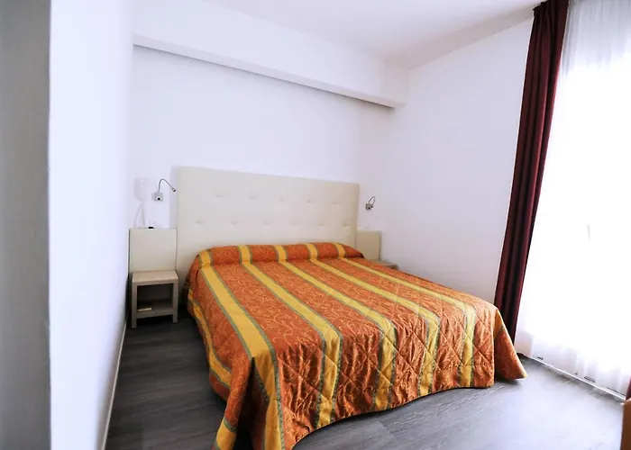 Marzia Queen Hotel 3*