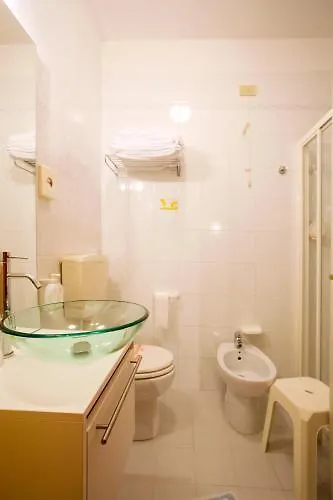 Hotel Marzia Queen 3*